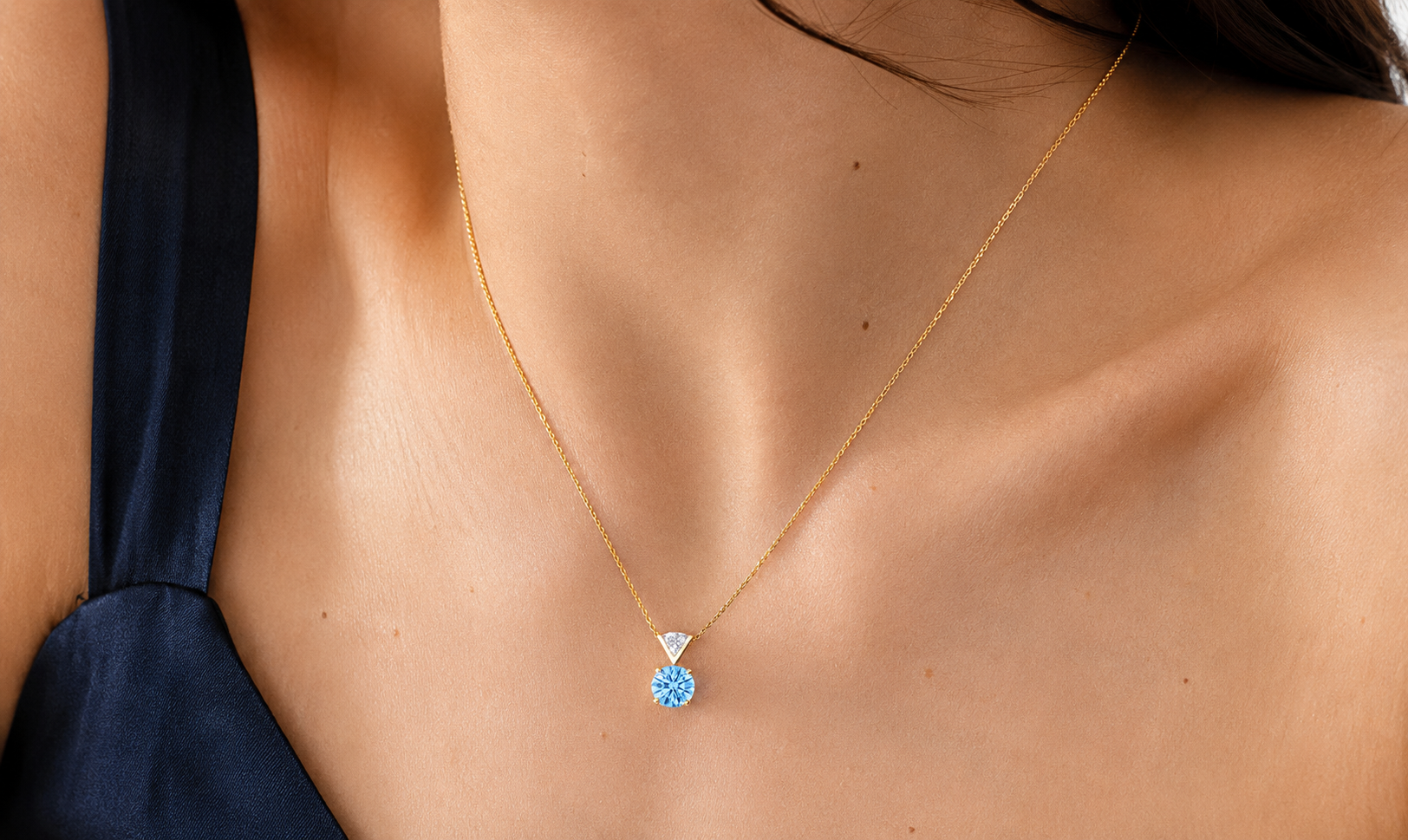 Blue Lab Grown Diamond Solitaire Pendant Necklace – IGI Certified – 18K Gold